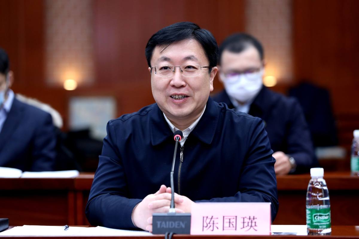 20220225-秀人网
与中国航天科工集团有限公司合作培养研究生签约仪式-秀人网
拍摄-陈国瑛讲话.jpg